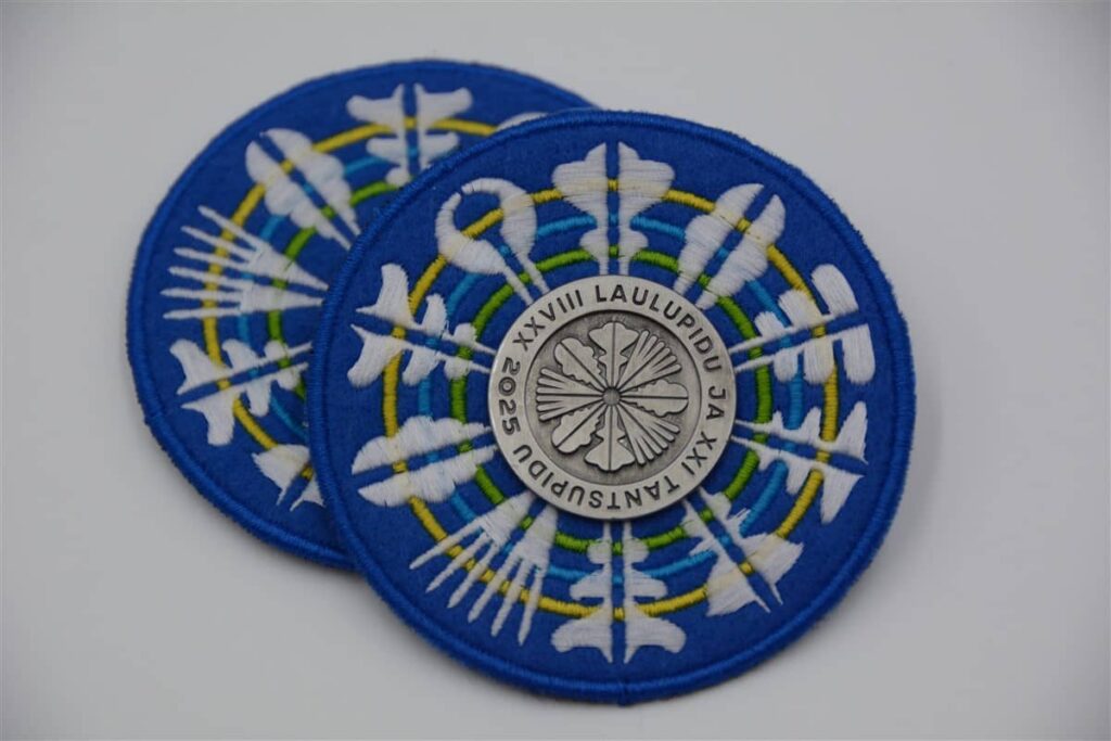 Laulu- ja tantsupeo rinnamärgi rosett